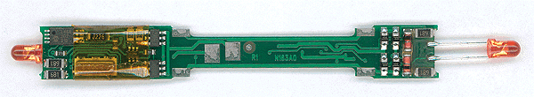 Digitrax DNWHPS 8-Pin to DCC Medium Plug
