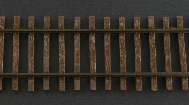 Micro Engineering 12 - 106 HO Code 70 Weathered Flex Track Wood Ties, 6 sections per bundle - House of Trains