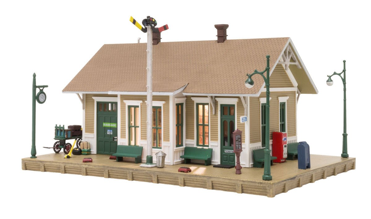 Woodland Scenics 4928 N Dansbury Depot, Built Up