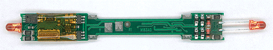 Digitrax DNWHPS 8-Pin to DCC Medium Plug
