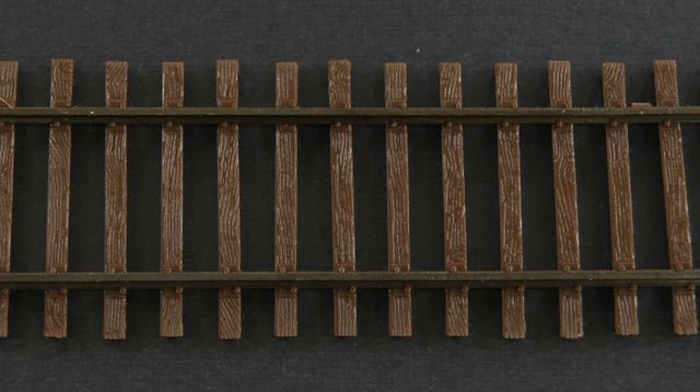 Micro Engineering 12 - 106 HO Code 70 Weathered Flex Track Wood Ties, 6 sections per bundle - House of Trains