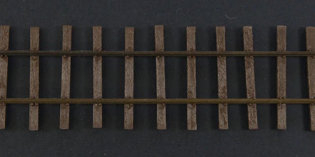 Micro Engineering 12 - 140 On30 Code 70 Weathered Flex Track Wood Ties, 6 sections per bundle - House of Trains