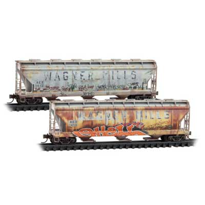 Micro - Trains Line 983 05 105 N, 3 - Bay Covered Hopper, Elongated Hatches, 2 - Pack, Weathered and Graffiti, The Andersons Company, Ex - Wagner Mills, AEX 1412, 1413 - House of Trains