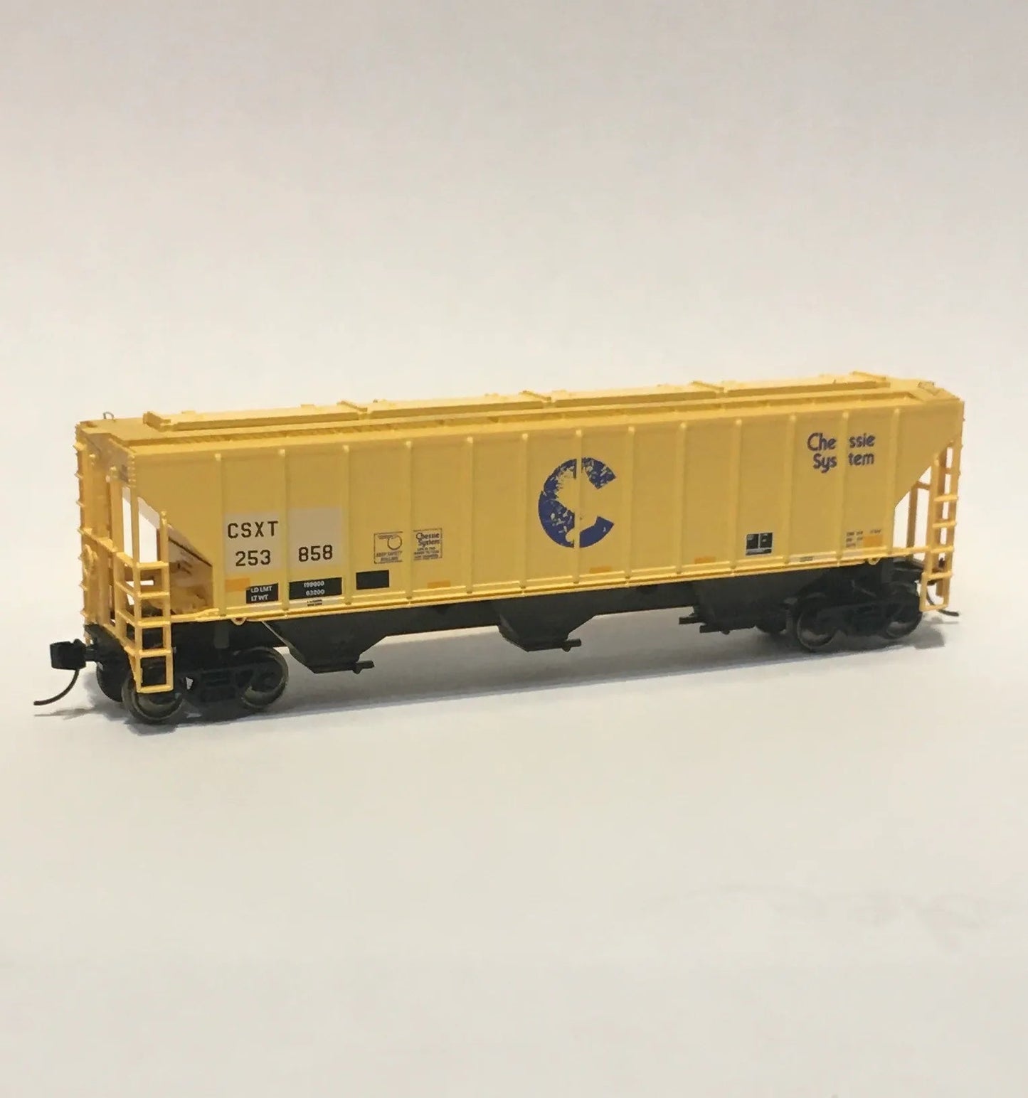 Trainworx 24424 - 03 N, PS2CD 4427 Covered Hopper, Chessie System Re - Stencil, CSXT, 253858 - House of Trains