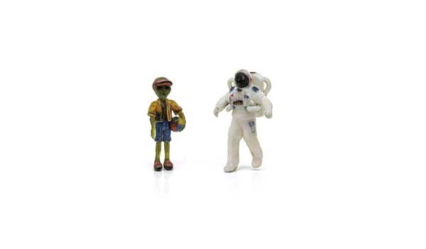 Woodland Scenics A2861 O, Cosmic Travelers, 2 figures - House of Trains