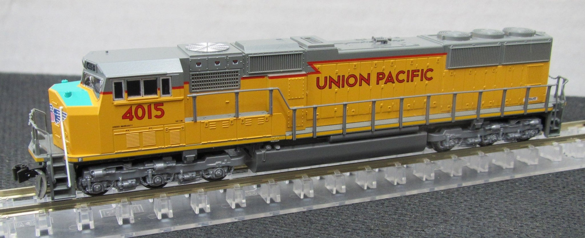 Kato 176-4015 N SD70M, DCC Ready, Flat Radiator, Excursion Version, Union Pacific, UP, 4015 - House of Trains