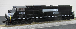 Kato 176-7614 N SD70M, DCC Ready, Flat Radiator, Norfolk Southern, NS, 2586 - House of Trains