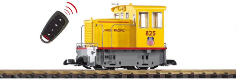 Piko 38504 G Remote Control Operation, Battery Powered, Yellow Engine, Union Pacific, 825 - House of Trains