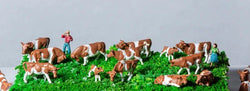Rock Island Hobby 62300 HO, Cows and Farmers, 16 Cows and 2 Figures - House of Trains