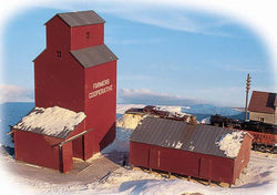 Walthers 933-3238 N Farmers Cooperative Rural Elevator (Three Colors/Clear) - House of Trains