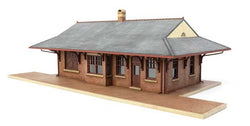 Walthers 933-3553 HO, PRR System Brick Combination Station Kit - House of Trains